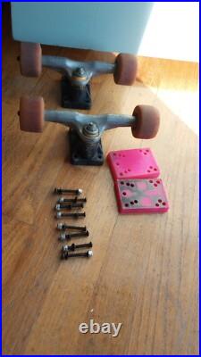 1980's Gullwing Super Pro III Trucks w T-Bone Wheels Skateboard Vintage 3 1980's Gullwing Super Pro III Trucks w T-Bone Wheels Skateboard Vintage 3