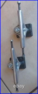 2 Vintage 1980's Gullwing Street Shadow Skateboard Trucks NOS 8.5