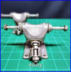 Classic! 1970's Era / Gullwing Phoenix / Skateboard Trucks