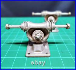 Classic! 1970's Era / Gullwing Phoenix / Skateboard Trucks
