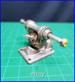 Classic! 1970's Era / Gullwing Phoenix / Skateboard Trucks