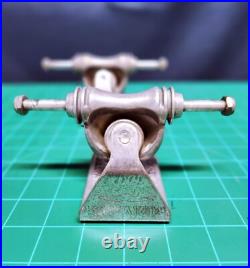 Classic! 1970's Era / Gullwing Phoenix / Skateboard Trucks