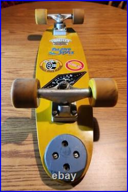 G&S 70's Vintage Fibreflex Kick Tail 27 G&S Wheels (×2), Trackers-Skateboard G&S 70's Vintage Fibreflex Kick Tail 27 G&S Wheels (×2), Trackers-Skateboard