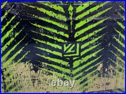 POWELL PERALTA MIKE VALLELY 1988 SKATEBOARD vintage original POWELL PERALTA MIKE VALLELY 1988 SKATEBOARD vintage original