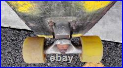 PREMIUM COLLECTOR LISTING EARLY 1970s SKATEBOARD (ORIGINAL TRUCK CO. HARDWARE)