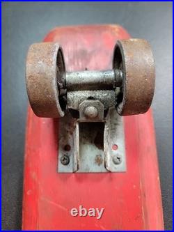 RARE VINTAGE SKATEBOARD METAL WHEELS DURO 101 999 RED Toy Collectible 1960s