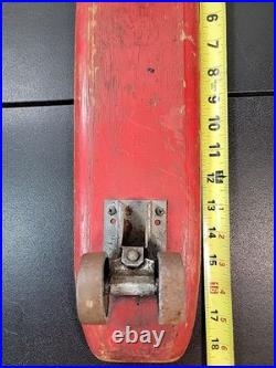 RARE VINTAGE SKATEBOARD METAL WHEELS DURO 101 999 RED Toy Collectible 1960s