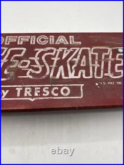 VINTAGE OFFICIAL SKEE SKATE BY TRESCO WOODEN SKATEBOARD With METAL WHEELS 18 3/4