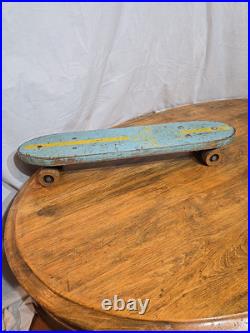 Vintage 1960's Roller Derby Mustang 15 Skateboard