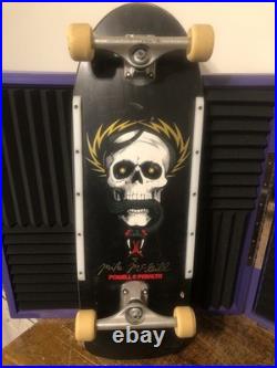 Vintage Complete Skateboard Classic Mike McGill Pro re-issue by Powell Peralta Vintage Complete Skateboard Classic Mike McGill Pro re-issue by Powell Peralta