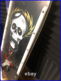 Vintage Complete Skateboard Classic Mike McGill Pro re-issue by Powell Peralta Vintage Complete Skateboard Classic Mike McGill Pro re-issue by Powell Peralta