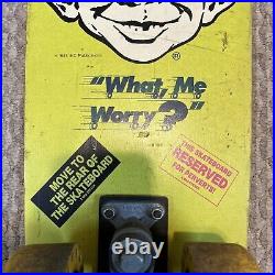 Vintage Nash 1987 Mad Magazine 26 Skateboard What Me Worry Neuman Sticker Board