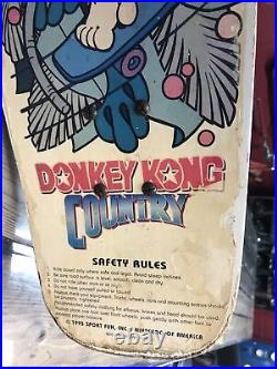 Vintage SNES Nintendo Donkey Kong Country 1995 Skateboard Rare