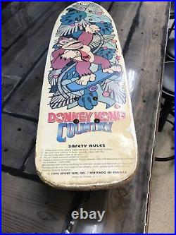 Vintage SNES Nintendo Donkey Kong Country 1995 Skateboard Rare