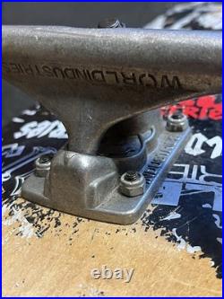World Industries Skateboard Complete Skull Face Vintage Used World Industries Skateboard Complete Skull Face Vintage Used